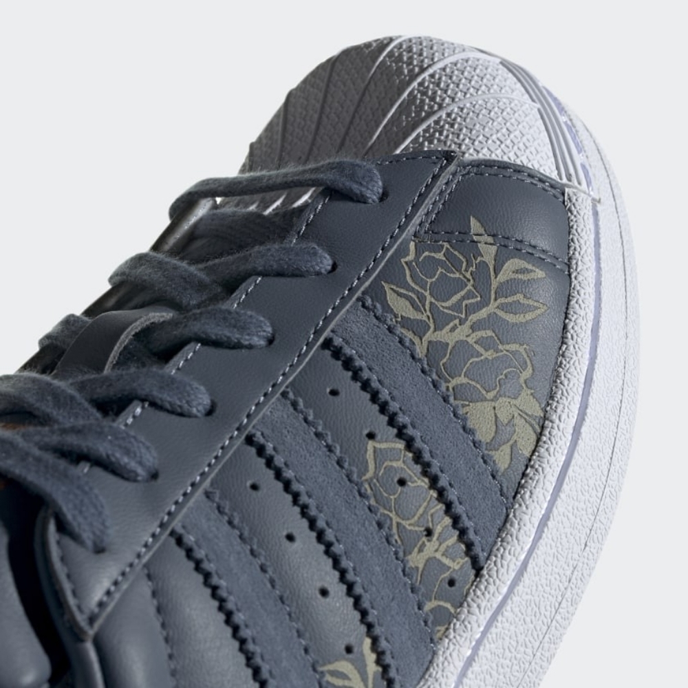 NEW adidas Superstar - Picture 4 of 7